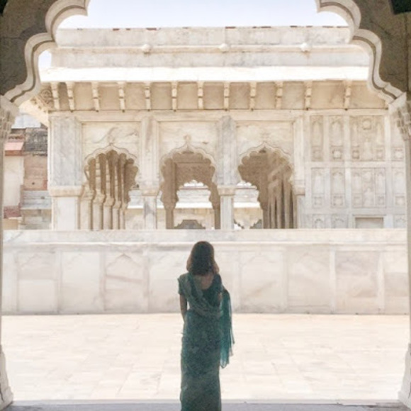 Meet your Posher, Shelley - Picture 1 of 1